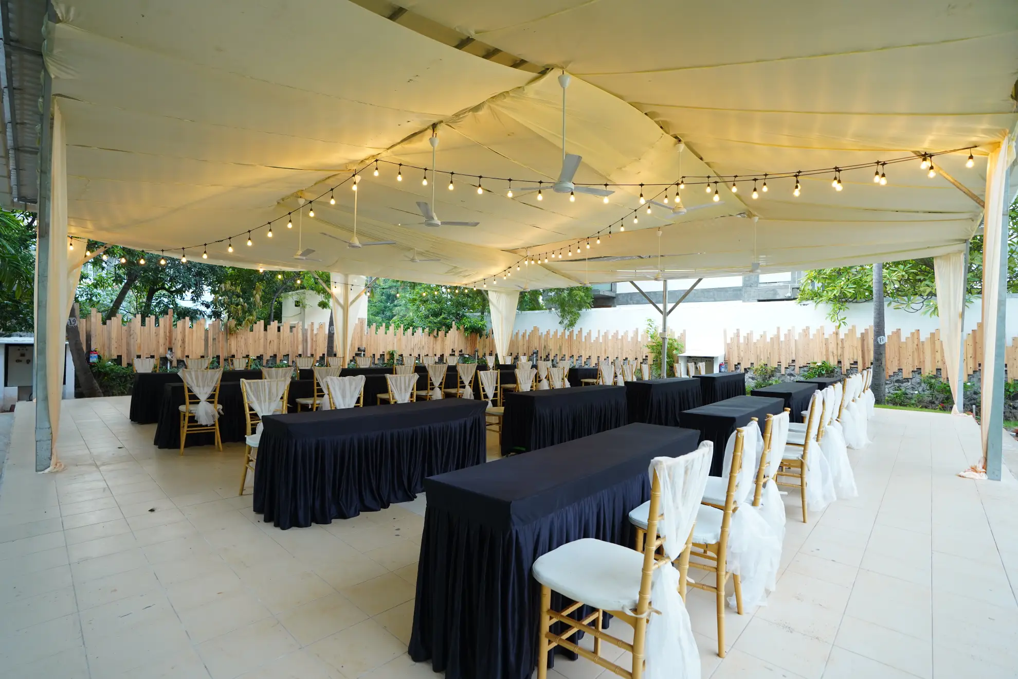 Wedding Venue In Neelankarai
